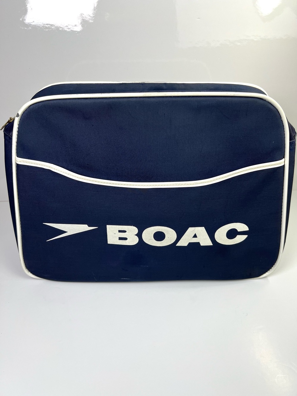 Vintage BOAC 1960s Collectible Flight Bag 16” Navy Blue/White British Airline